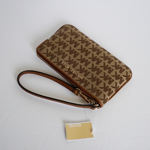 Michael Kors Jet Set Travel L TZ Wristlet MK Brown - Picture 4 of 8